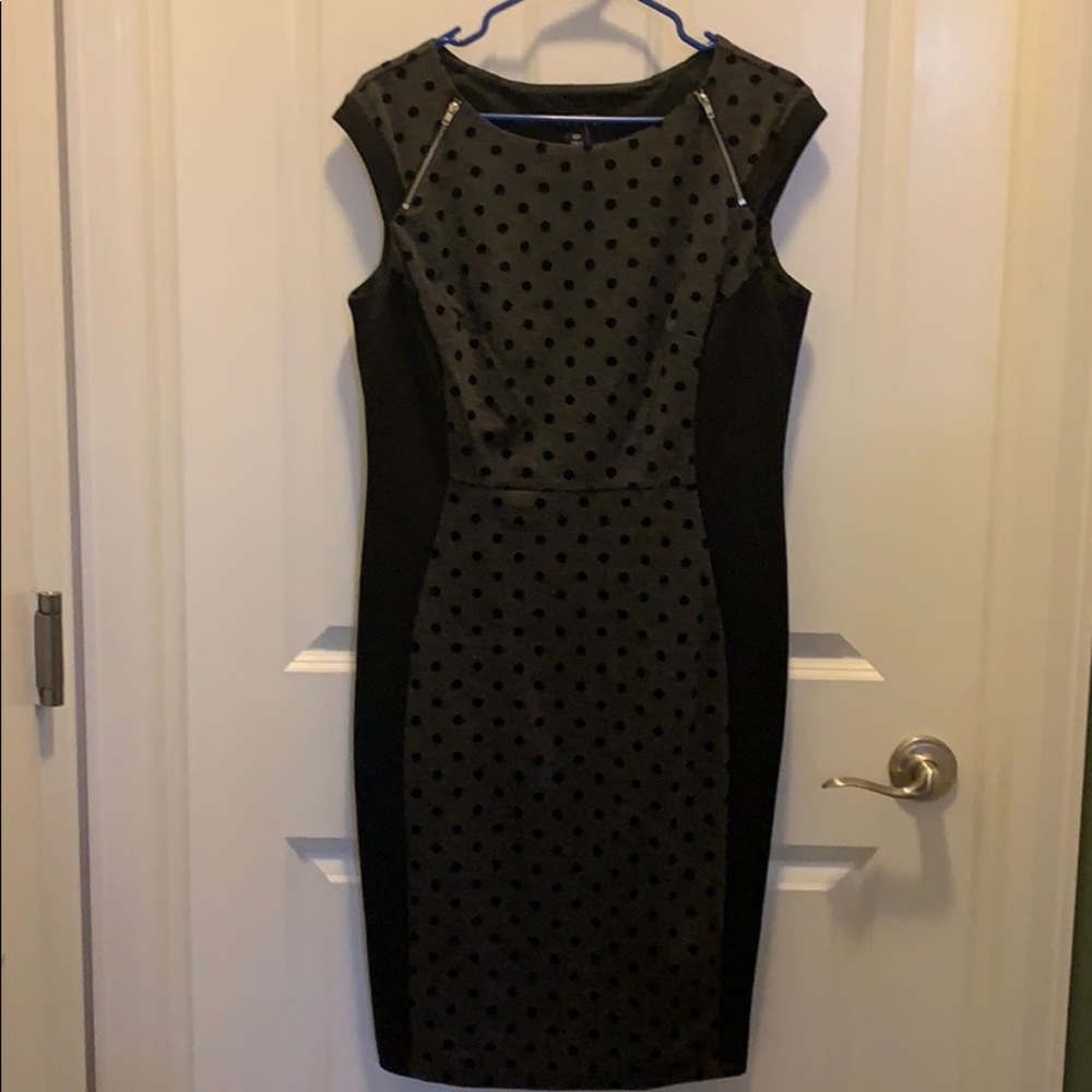Knee length dress with poka-dots